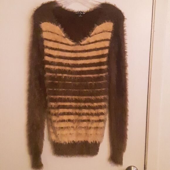 Double Zero Brown Eyelash Sweater Top Size Small - Picture 2 of 6